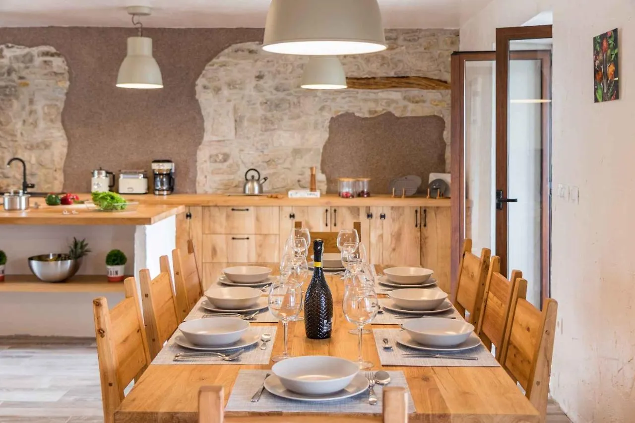 Holiday Home In Brtonigla - Istrien 39884