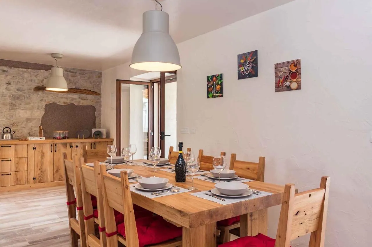 Holiday Home In Brtonigla - Istrien 39884