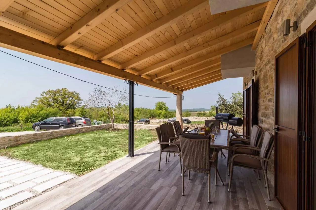 Holiday Home In Brtonigla - Istrien 39884